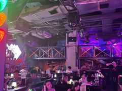 -UP嘻哈酒吧(粉巢店)