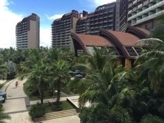 -三亚湾海居铂尔曼度假酒店