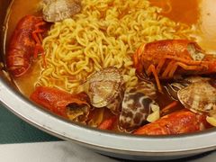 -胡家庙海鲜副食批发市场