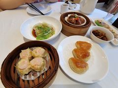 -万龙洲海鲜(大兴绿地缤纷城店)