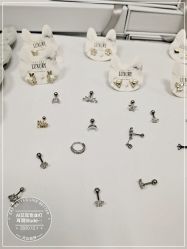 -AI艾耳·专业手工耳洞·穿孔美学馆