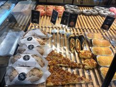 面包柜-超港·蛋糕面包(国购店)