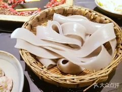 -锅首鲜品火锅(鸳鸯店)