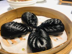 竹炭流沙包-同庆楼(天鹅湖万达店)