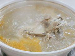 -烧哥美蛙肥肠鱼火锅·十五年社区店