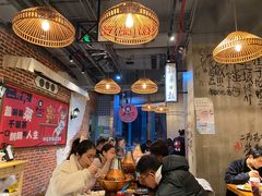 大堂-炉小二铜锅牛蛙•川湘菜(三里屯店)
