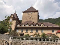 -梦娜斯庄园