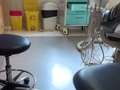 -上海仁爱医院口腔科 · 种植