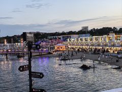 -北戴河碧螺塔海上酒吧公园