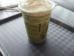 -星巴克臻选(盐城金鹰聚龙湖店)