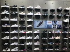 -银泰百货(厦门国贸中心店)