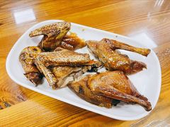 红烧乳鸽-崖口煲仔饭
