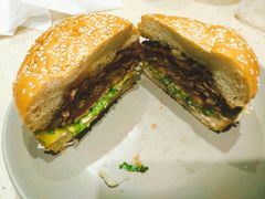 -The Habit Burger Grill 哈比特汉堡(爱琴海店)
