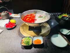 -湊湊火锅·茶憩(新中关购物中心店)
