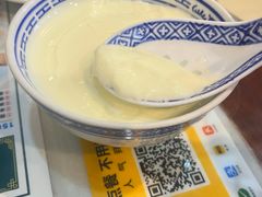 -广信牛奶甜品世家(台东店)