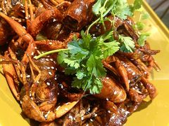 -霄汉牛三鲜湖北砂锅菜(万松园2店)