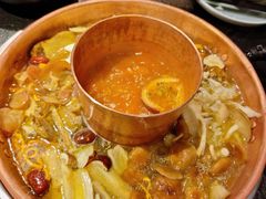 -菌自由丨野生菌火锅特色庭院餐厅(丽江古城店)