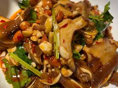 -费大厨辣椒炒肉(万家丽一店)