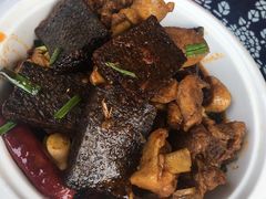 -临江餐馆二楼美食部落