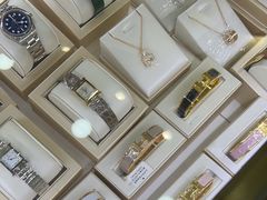 -海星奢选二手奢侈品手表包包鉴定回收寄卖(墨玉南路店)