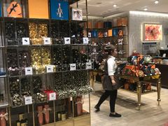 -VENCHI 闻绮(北京国贸商城店)