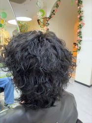 -吉艺心专业美发造型