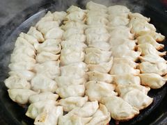 -黄阿姨锅贴大王(万航渡路店)