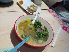 -小杨生煎(浦江欢乐颂店)