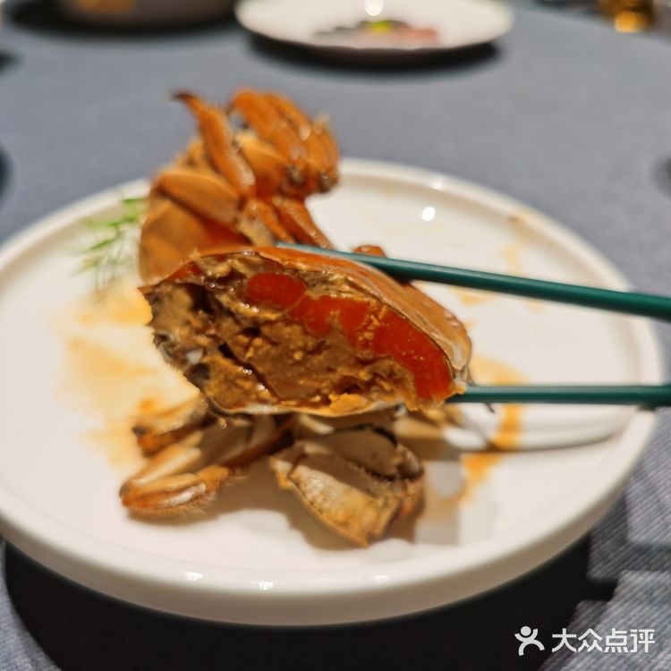我果断下单带全家人去吃饭。毕竟人均300以上的餐厅