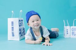-小熊维尼高端儿童摄影(福田新洲店)