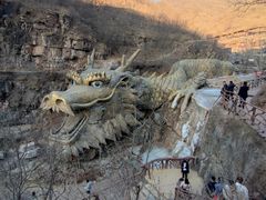 -大平台龙居瀑布旅游区