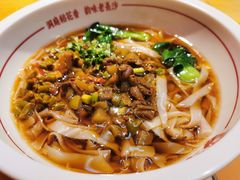 -呷佬·长沙手工米粉(金沙江路店)