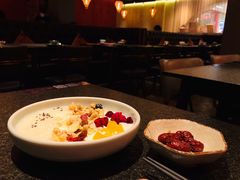 米釀鲜果酸奶-丝路金桃·新疆菜(徐汇店)