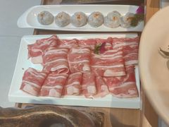 -老牌坊云南鱼豆花火锅(哈西万达店)