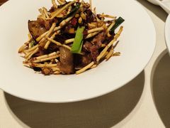 折耳根炒老腊肉-黔香阁·味(花木店)