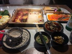 -尚尚仙·酸汤猪手·猪肚鸡火锅(华联万柳购物中心店)