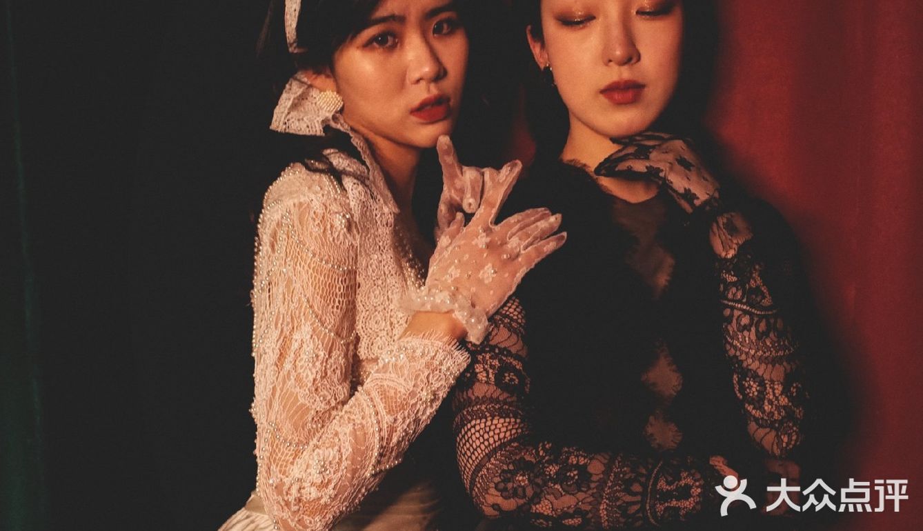姐妹，一起拍很A的复古照好嘛