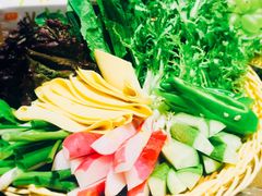 -吴记酱骨炖菜馆(康安路店)
