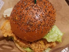 狂欢咸蛋黄小龙虾堡-KPRO(朝阳大悦城店)