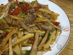 -牛八宝桂林米粉(八里庄店)