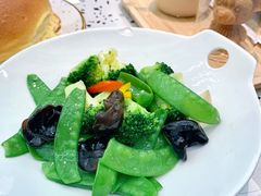 橄榄油炒田园时蔬-大树餐厅(朝阳大悦城店)