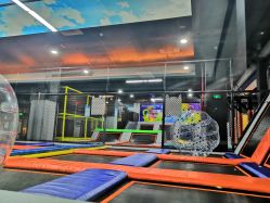 -蹦贝运动中心·蹦床·攀岩·闯关(龙岗店)