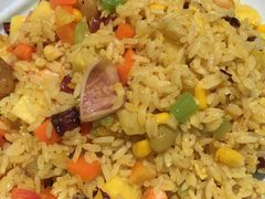 菠萝海鲜炒饭-米纸越南小馆(金鹰世界店)