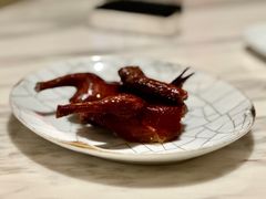 脆皮妙龄鸽-新荣记(新源南路店)