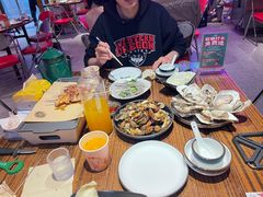 -蚝堡海鲜·威海菜·海肠捞饭·烧烤·亚洲吃蚝公司(幸福门店)