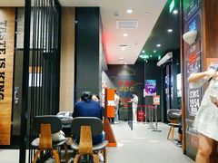 大堂-汉堡王(徐汇绿地缤纷店)