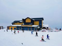 -中旅松花湖滑雪场