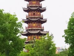 -龙华寺