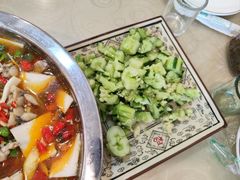 -焱焰鲜锅兔·佳味郑氏·自贡特色菜