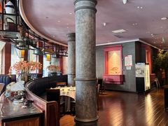 -八府香鸭·啫啫煲(华山路店)